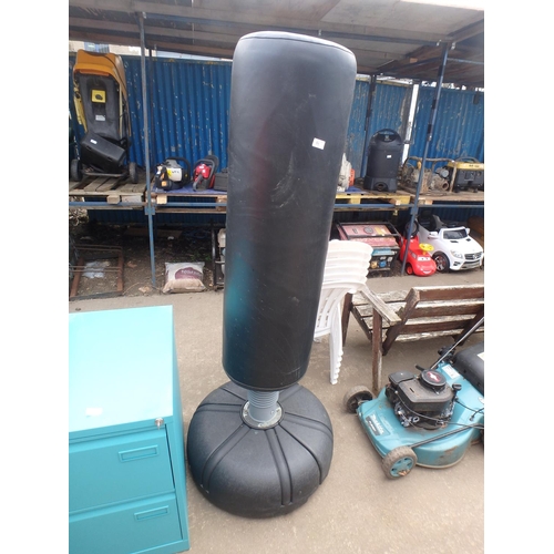 51 - KICK BOXING BAG WITH WEIGHTED BASE