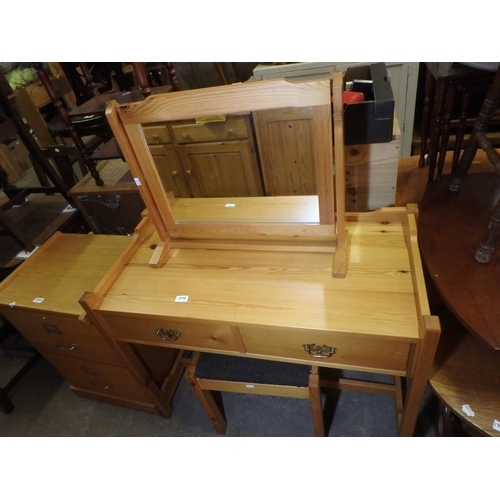 1798 - PINE BEDROOM DRESSING TABLE SET