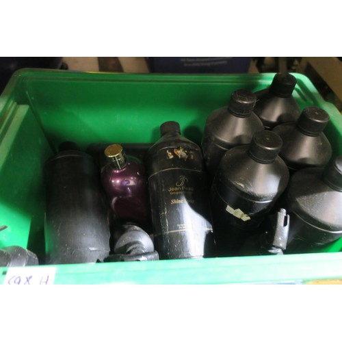 598H - CRATE OF PET CLEANING ITEMS SHAMPOO ETC