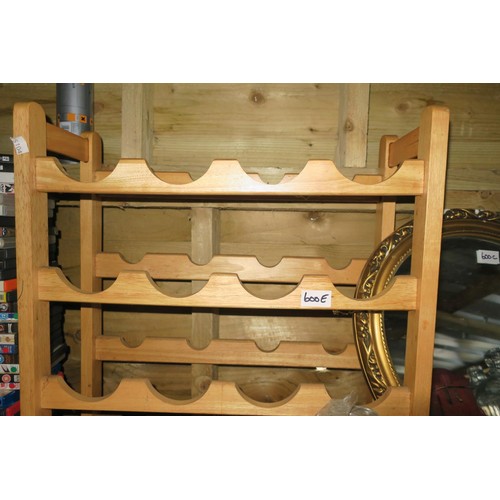 600E - WOODEN WINE RACK