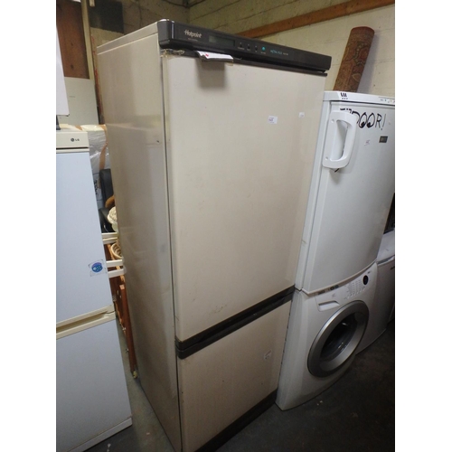 645 - HOTPOINT MISTRAL PLUS FRIDGE FREEZER