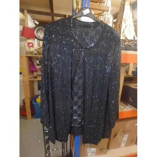 904 - SEQUINED SKIRT AND CARDIGAN SIZE 2XL