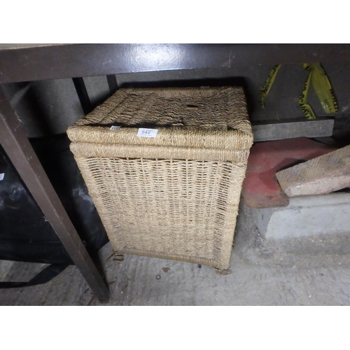 542 - SEAGRASS LAUNDRY BASKET