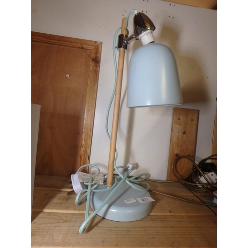 892 - ADJUSTABLE LAMP