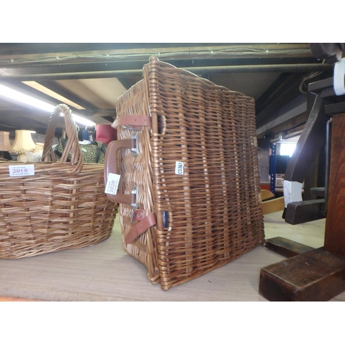 2020 - PICNIC WICKER BASKET