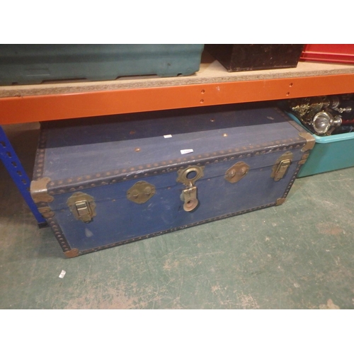 1346 - VINTAGE STEAMER TRUNK