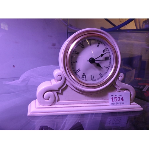 1534 - SMALL CREAM RESIN MANTLE CLOCK