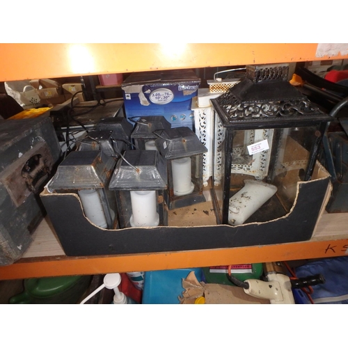 553 - CRATE OF SOLAR LAMPS ETC