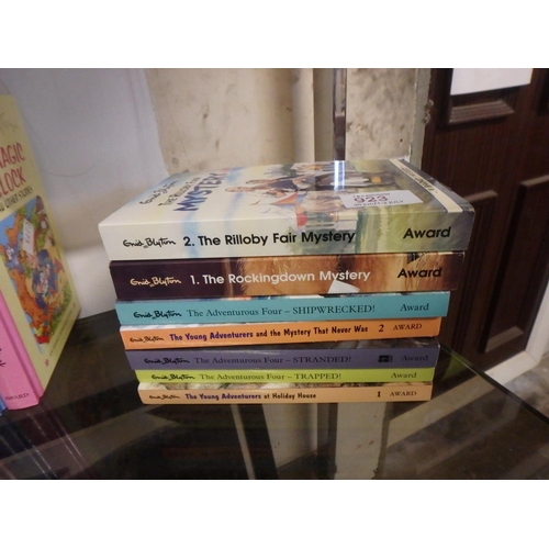 923 - ENID BLYTON SEVEN BOOK PAPERBACK COLLECTION