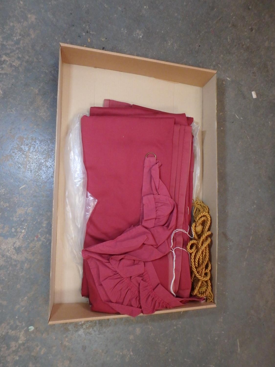 BOXED HOLMER GREEN PATIO DOOR CURTAINS 84 DROP