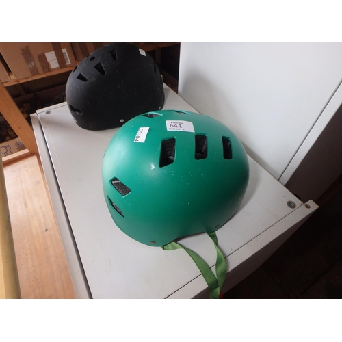 644 - CHILDS BIKE/SKATEBOARD HELMET