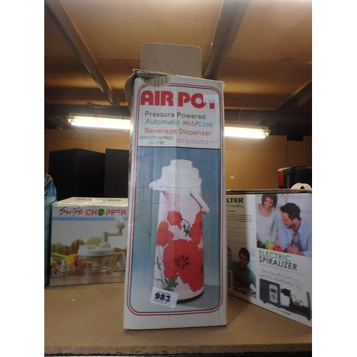 983 - AIR POT PRESSURE POWERED HOT & COLD DRINKS DISPENSER