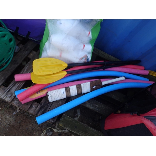 136 - 5 WATER NOODLES, SET OF OARS AND A CRICKET BAT