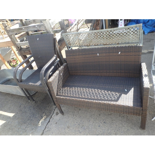 174 - GARDEN FURNITURE SET WITH 2 CHAIRS