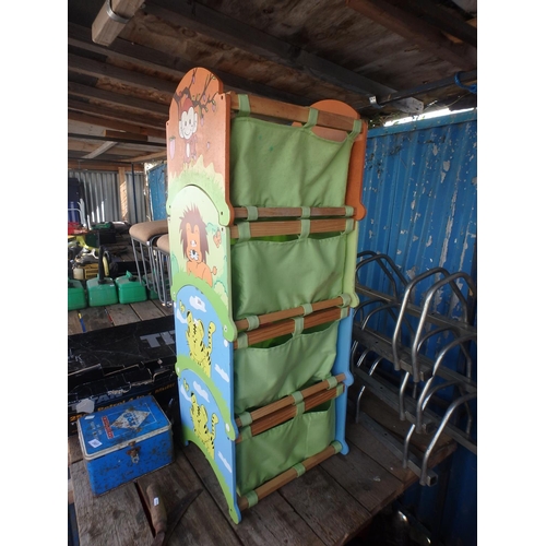 206 - CHILDS STORAGE UNIT