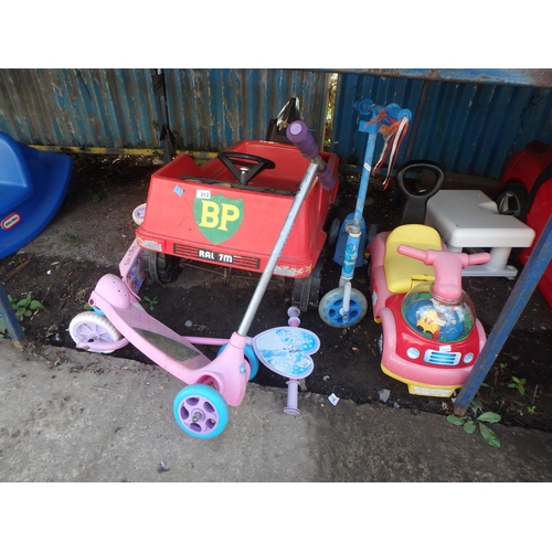 212 - SELECTION OF CHILDRENS RIDE ON TOYS