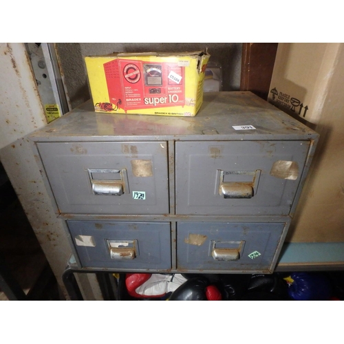 391 - VINTAGE 4 DRAWER FILING CABINET