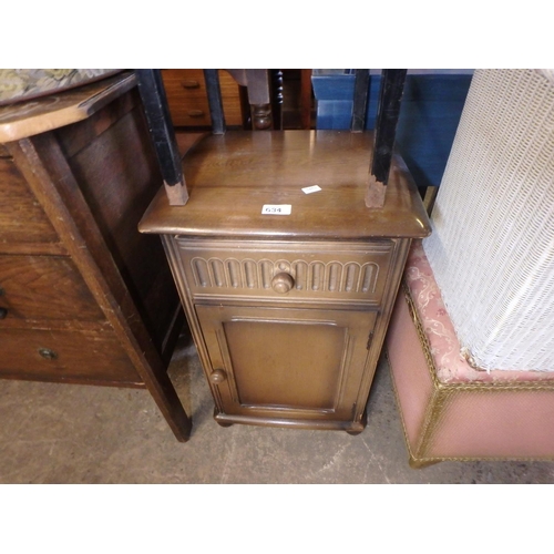 634 - VINTAGE BEDSIDE CABINET