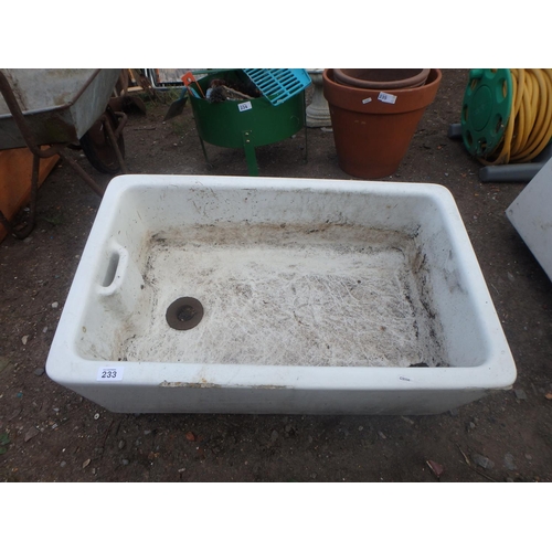 233 - LARGE VINTAGE ENAMEL SINK