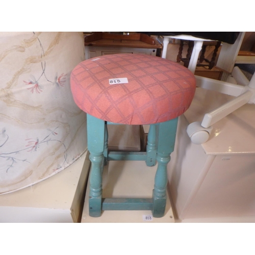 815 - GREEN STOOL