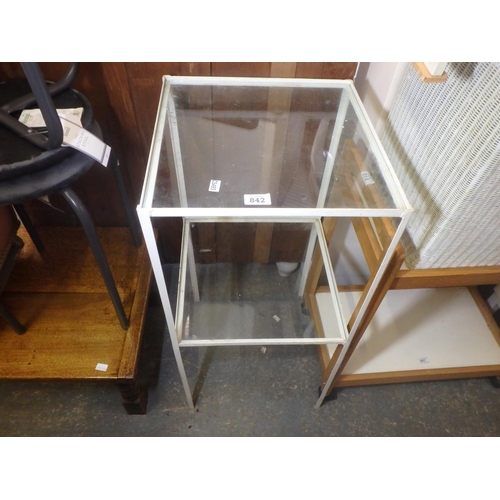 842 - METAL/GLASS 2 TIER STAND