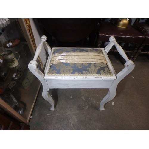 1142 - VINTAGE PIANO STORAGE STOOL