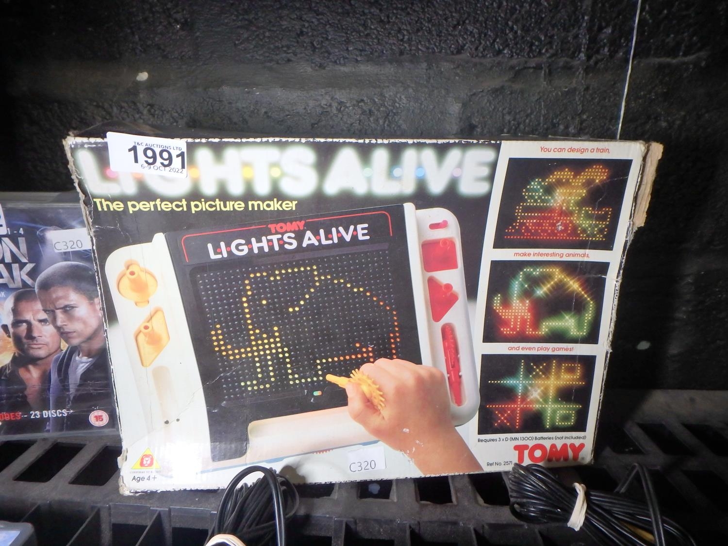RETRO LIGHTSALIVE BOARD BY TOMY