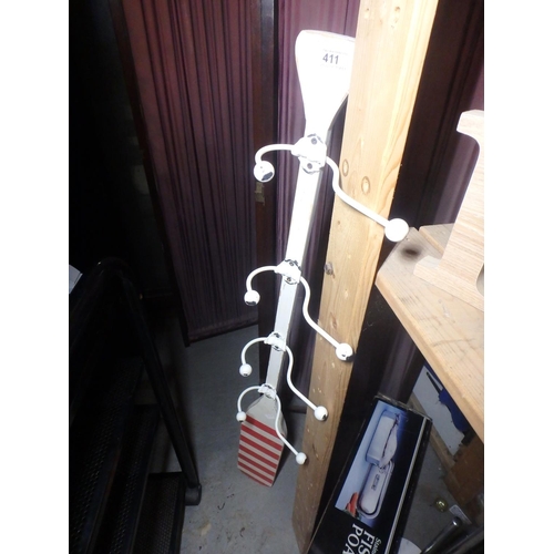 411 - COAT RACK IN SHAPE OF AN OAR