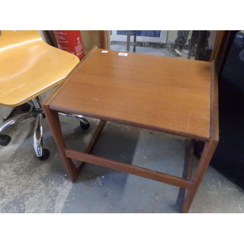 1800 - MID CENTURY COFFEE TABLE