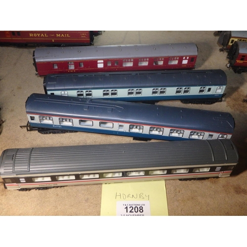 1208 - 4 HORNBY CARRIAGES