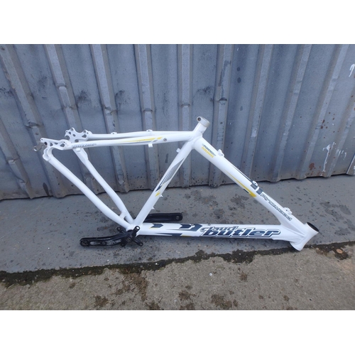 21 - CLAUD BUTLER PINEWOOD RACING BIKE FRAME