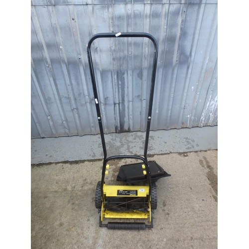 37 - CHALLENGE PUSH MOWER