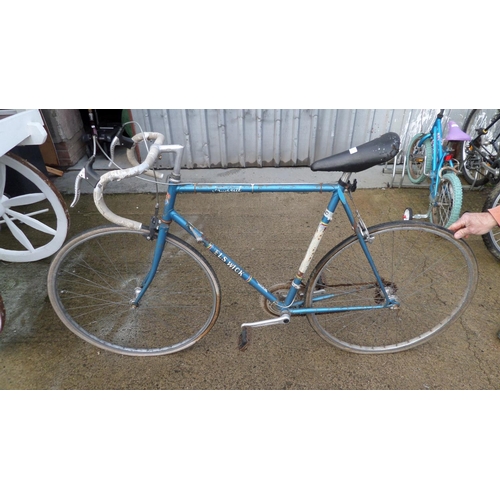 11 - VINTAGE ELSWICK RACING BIKE