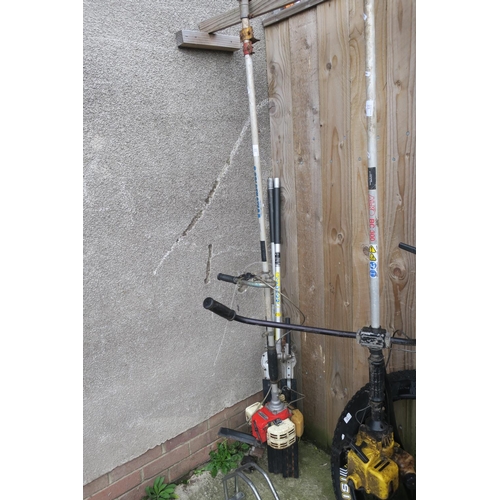 22 - KAWASAKI PETROL STRIMMER