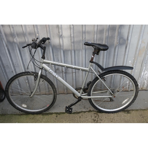 5 - TRAX MENS MOUNTAIN BIKE