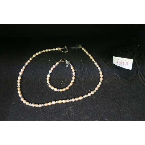 1513 - PEACH AND CRYSTAL BEADED NECKLACE AND BRACELET