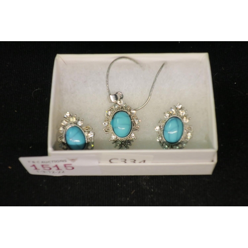 1515 - TURQUOISE STONE NECKLACE AND CLIP ON EARRING SET