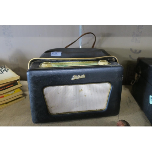 1164 - A VINTAGE ROBERTS RADIO IN ORIGINAL BAG