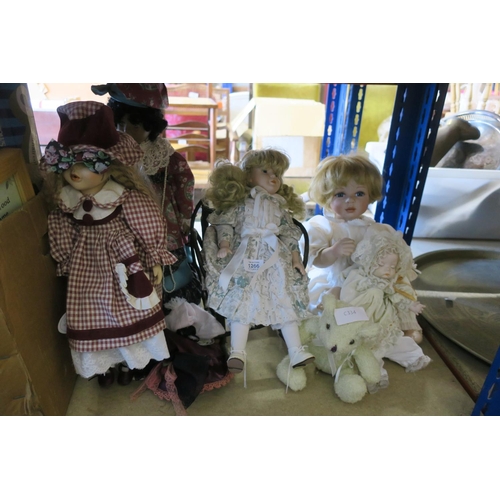 1266 - A SELECTION OF COLLECTORS DOLLS