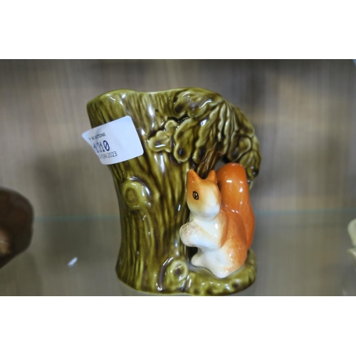 1310 - A SMALL SYLVAL SQUIRREL VASE