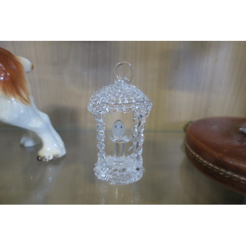 1314 - SMALL GLASS BIRD ORNAMENT