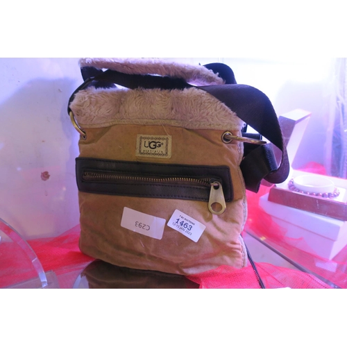 1463 - GENUINE AUSTRALIAN UGG BAG IN USED CONDITION , OVER THE SHOULDER