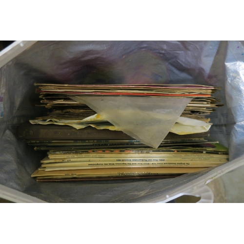 687 - BAG OF VINYL RECORDS