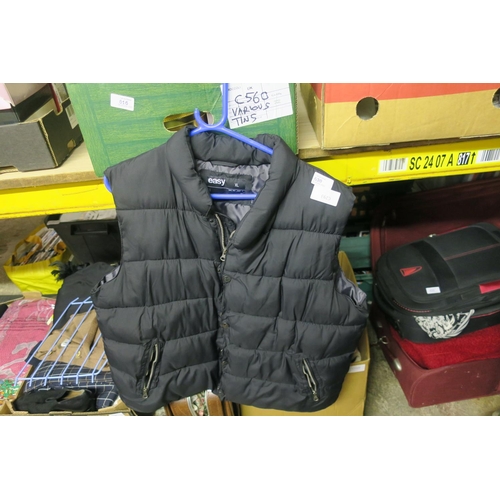 630 - EASY BRAND GILET, SIZE XL