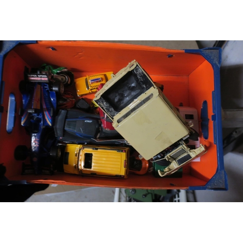 727 - CRATE OF DIECAST TOYS