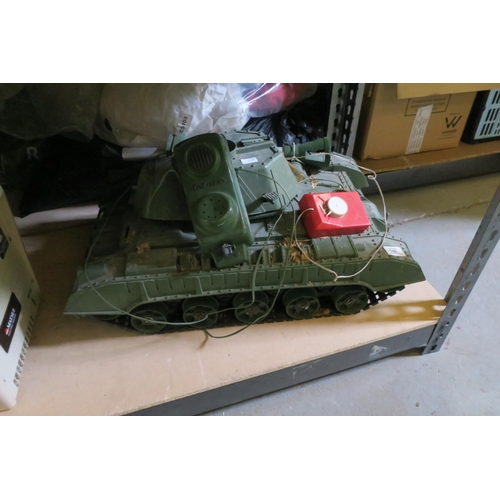 748 - VINTAGE TOY TANK