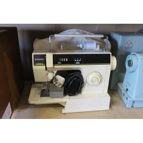 1179 - SINGER SAMBA 2 ELECTRIC SEWING MACHINE WITH COVER