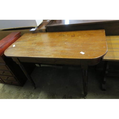 1711 - LARGE HALLWAY TABLE ON WHEELS