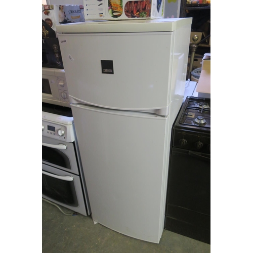 713 - ZANUSSI FRIDGE FREEZER