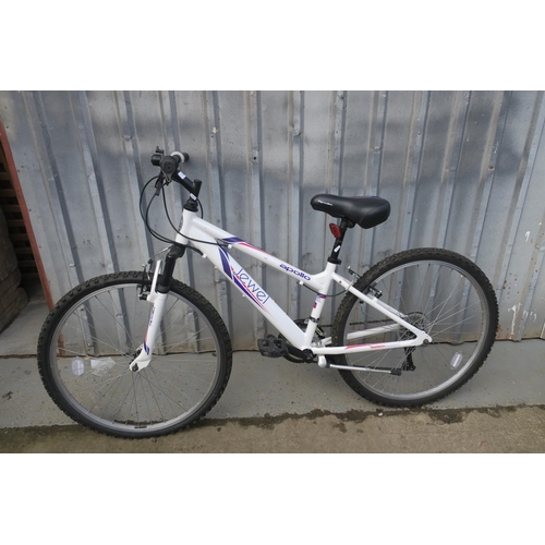 22 - APOLLO DUAL LADIES MOUNTAIN BIKE